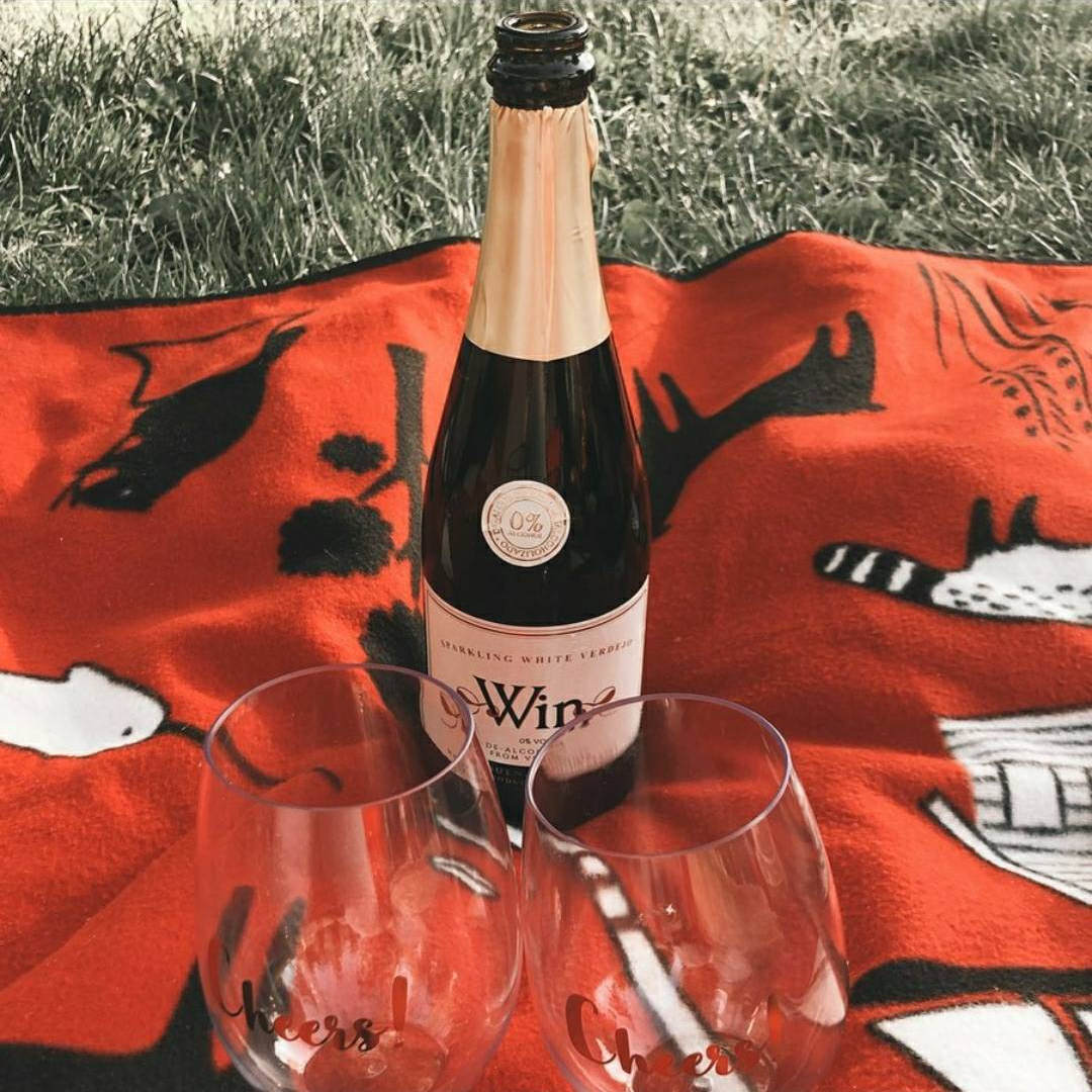 Win White Sparkling Organic De-Alcoholised Wine 75cl 0% ABV